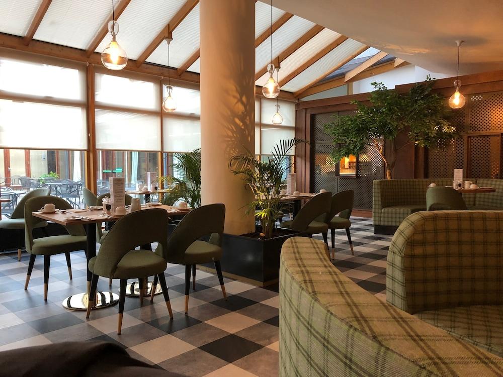 Tullamore Court Hotel Luaran gambar