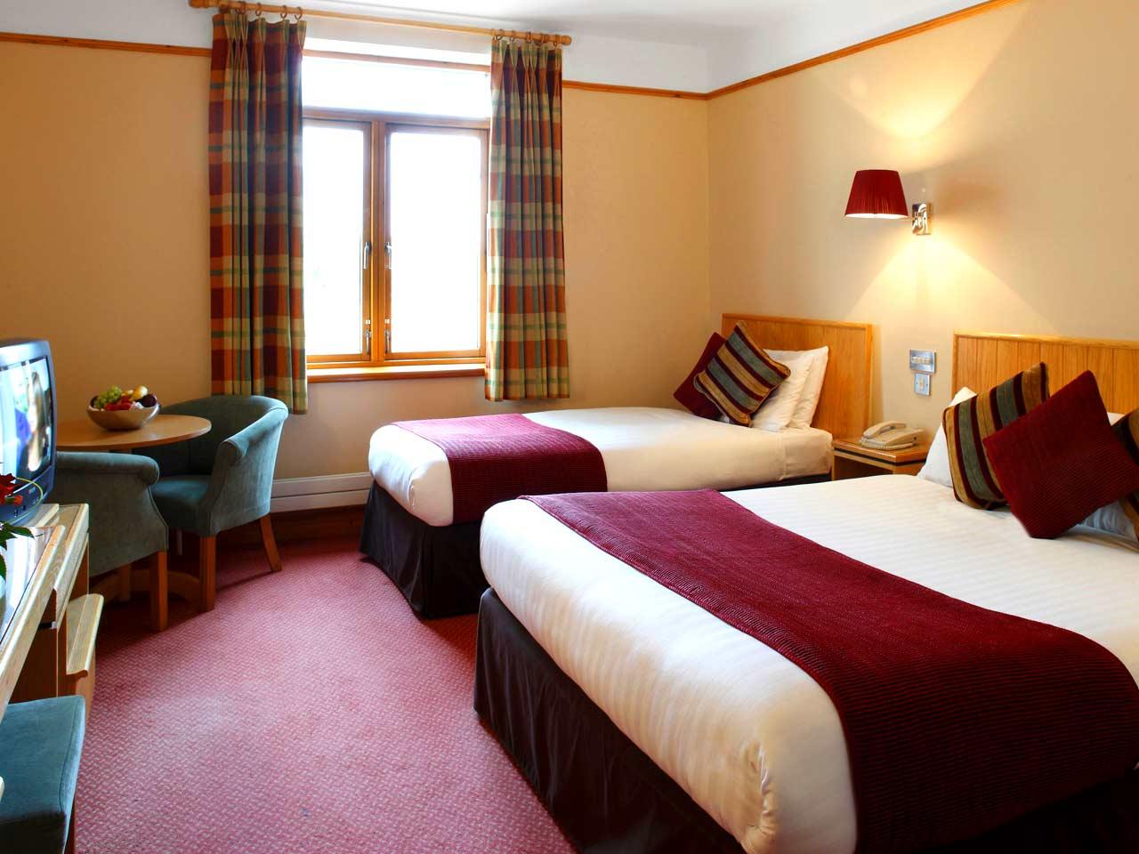 Tullamore Court Hotel Luaran gambar